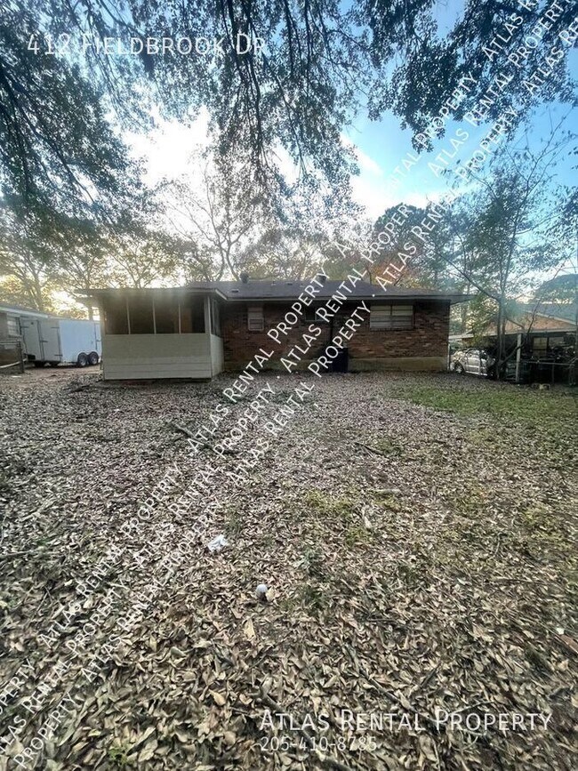 Building Photo - 412 Fieldbrook Dr