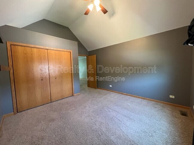 Building Photo - 2805 Breckenridge Cir