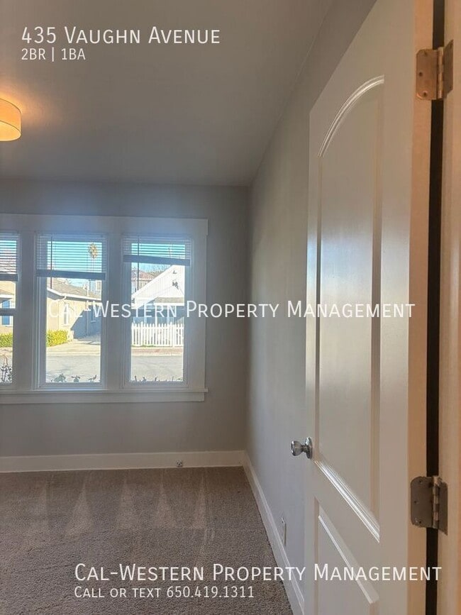 Building Photo - 435 Vaughn Ave