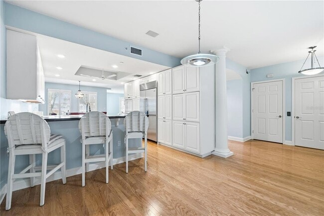 Building Photo - 515 5th Ave NE