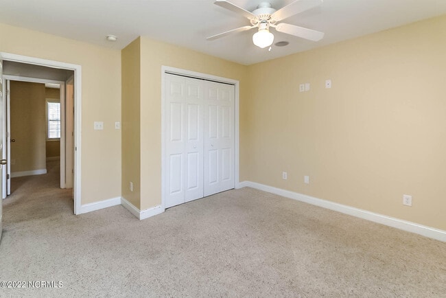 Building Photo - 102 S Park Ln