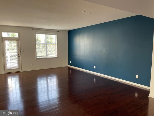 Building Photo - 317 Spruce Pine Rd