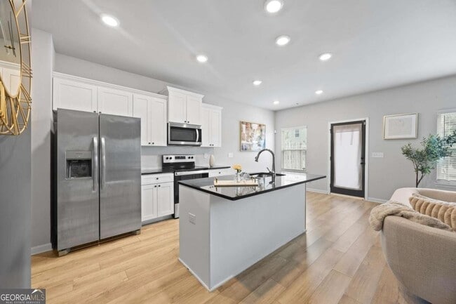 Building Photo - 7122 Chara Ln