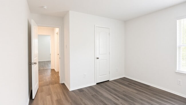 Building Photo - 21610 Violet Rdg Rd