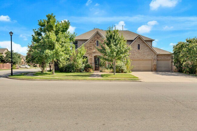 Building Photo - 2500 Speidel Dr