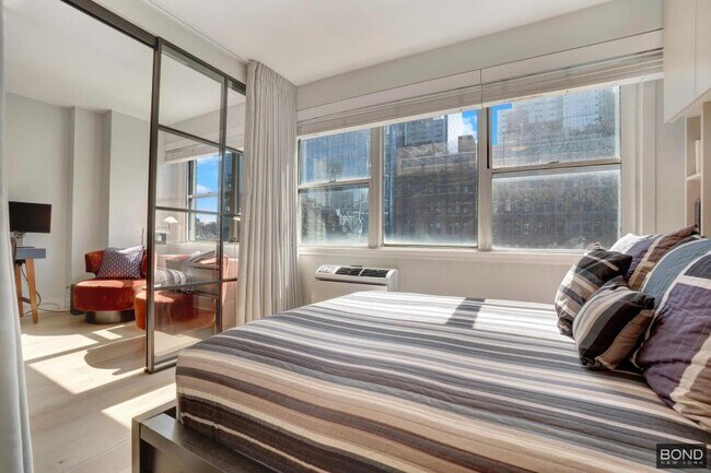 Building Photo - 1 bedroom in NEW YORK NY 10001