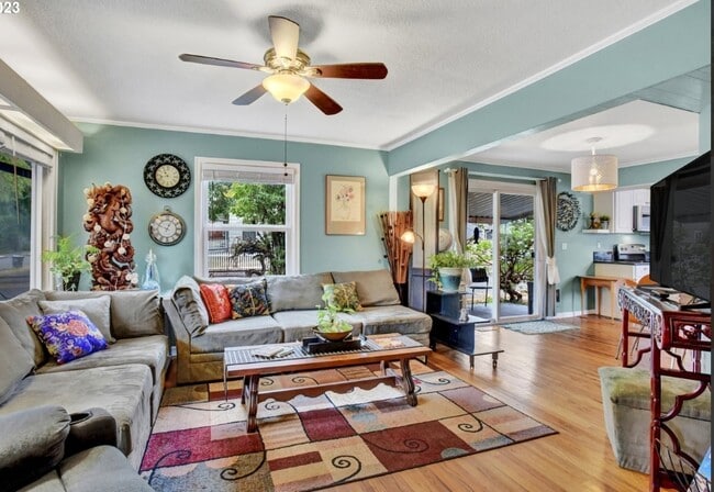 Building Photo - 4006 SE 74th Ave