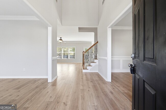 Building Photo - 715 Arbor Cove