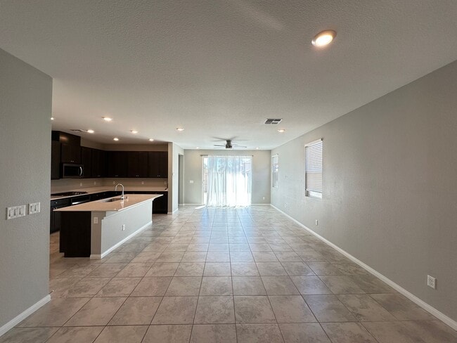 Building Photo - Cassia Patrick & Cimarron