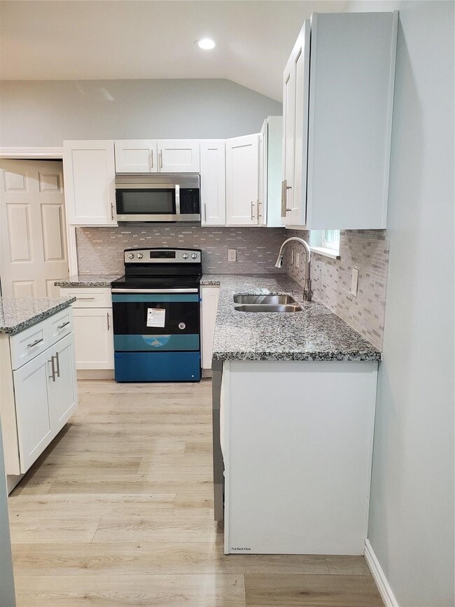 Building Photo - 6815 Sidney St