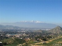 Building Photo - 20610 Hill Top Dr