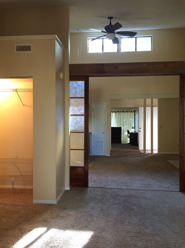 Building Photo - Available March 2025! Remodeled!! Close to...