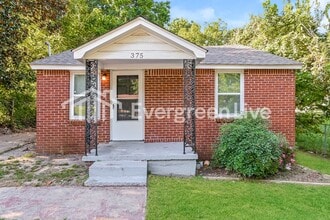 Building Photo - 375 George Rd