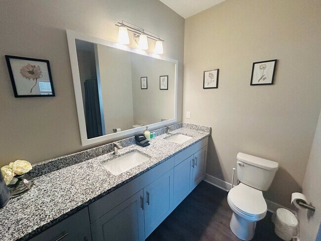 Building Photo - 3939 Pinot Dr