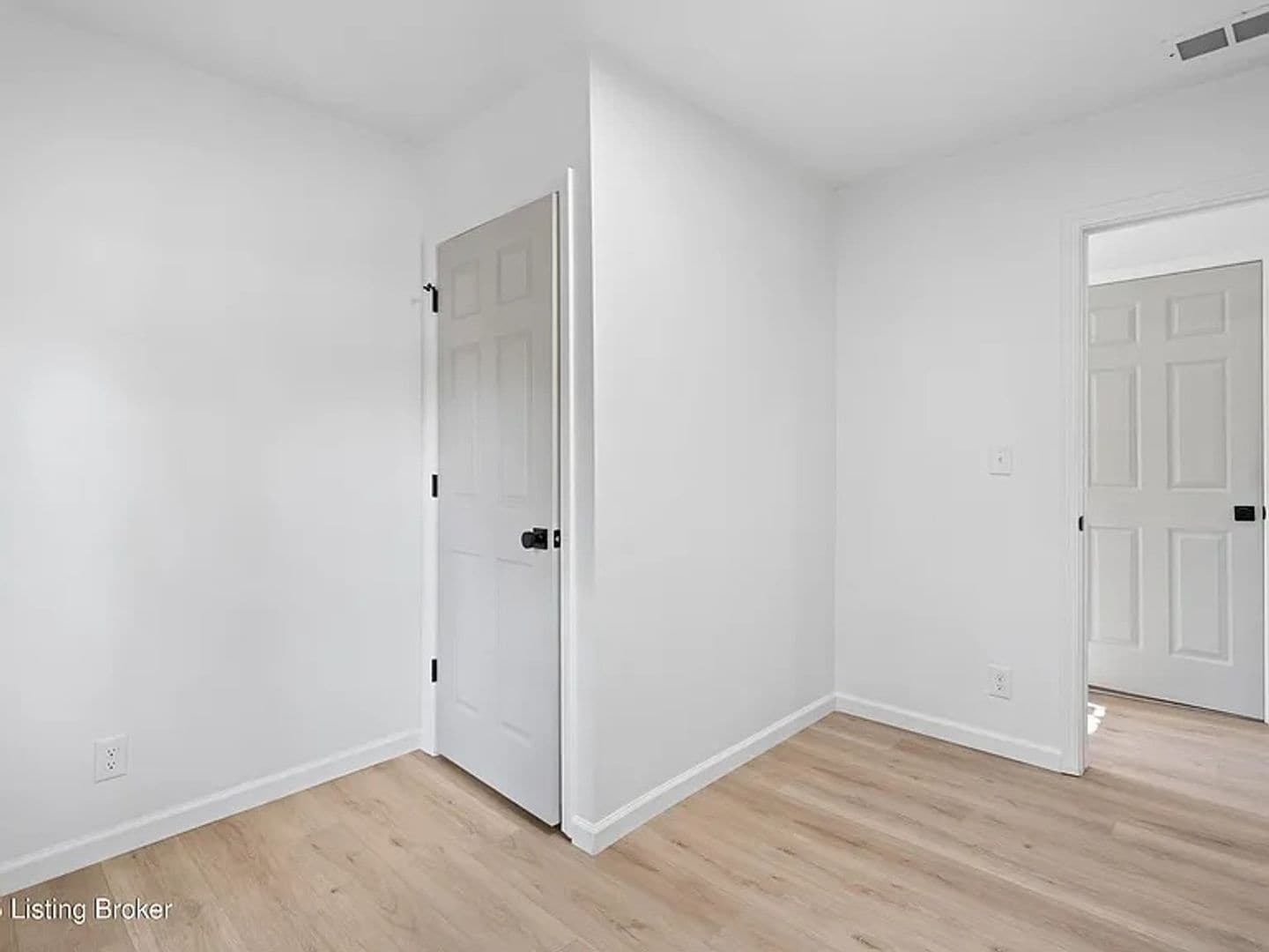 Building Photo - 551 Denmark St