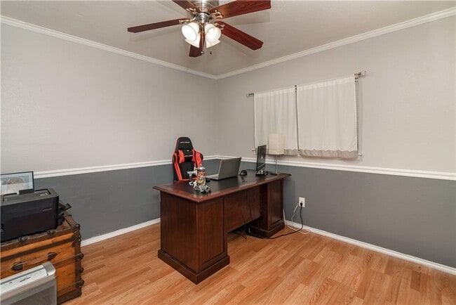 Building Photo - 3008 Birch Dr