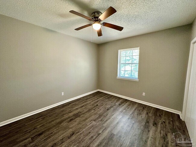 Building Photo - 1103 W La Rua St