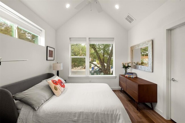 Building Photo - 3109 Aldwyche Dr