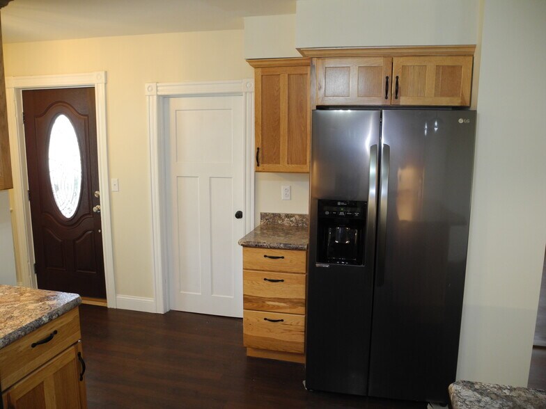 Kitchen - 407 Military Tpke
