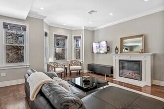 Building Photo - 355 K St