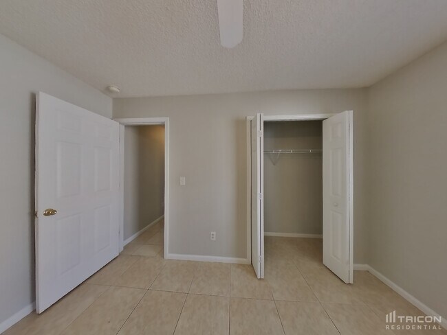 Building Photo - 7319 Volley Dr N