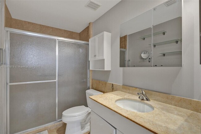 Building Photo - 801 Brickell Key Blvd
