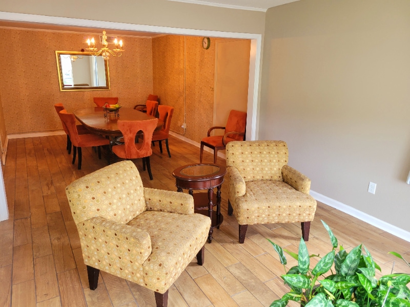 Building Photo - 2301 W James Lee Blvd