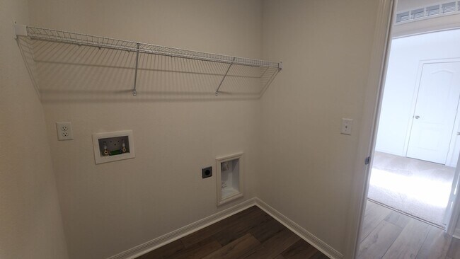 Building Photo - 63 Pritchard Dr