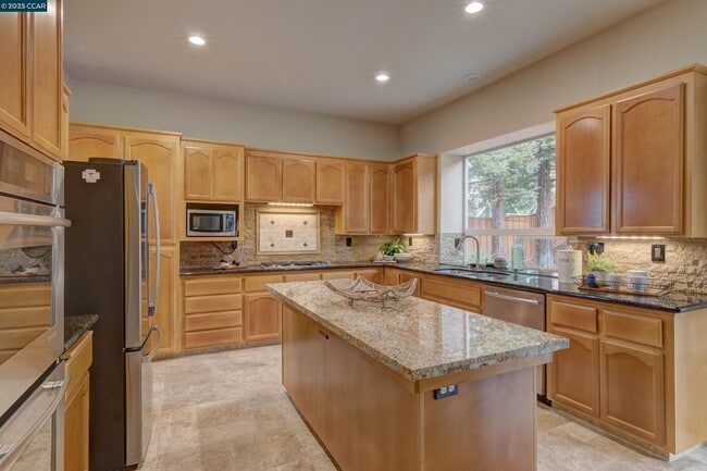Building Photo - 5171 Keller Ridge Dr