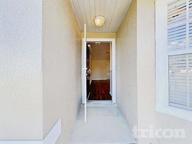 Building Photo - 3233 Ambassador Ave