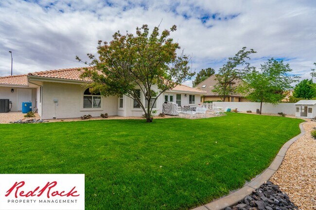 Building Photo - 3 Bedroom Home With 2 Car Garage In St. George