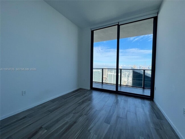 Building Photo - 801 S Miami Ave