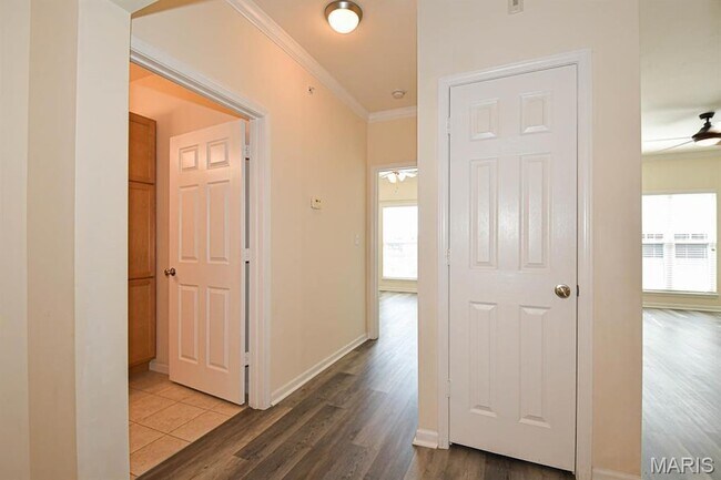 Building Photo - 1270 Strassner Dr