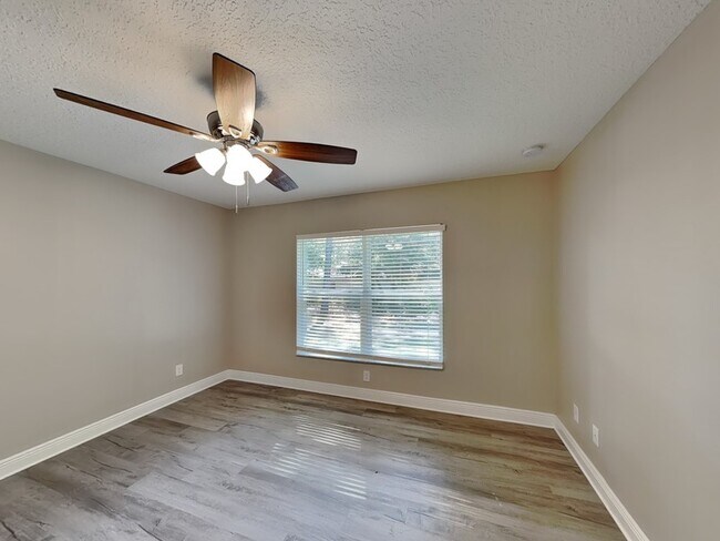 Building Photo - 3088 W Camilo Dr