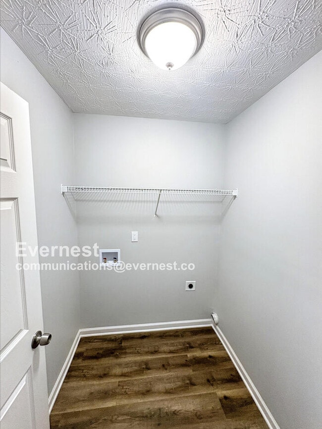 Building Photo - 2730 Marlin Dr