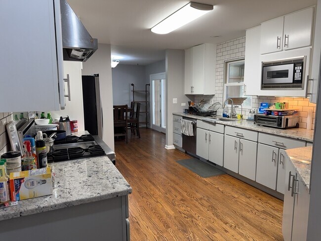 Building Photo - 36420 N Tamarack Dr