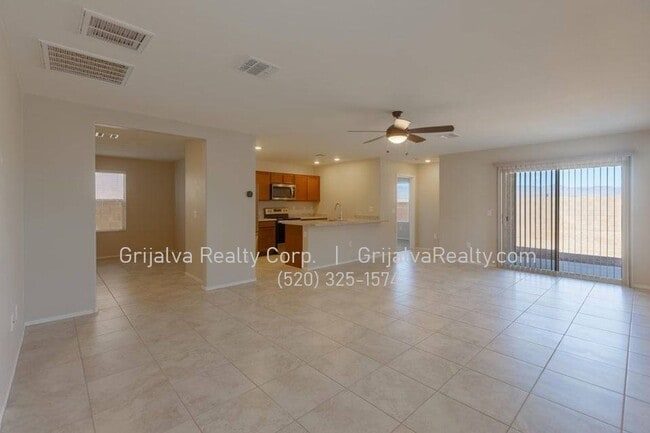 Building Photo - 8749 E Pebble Stone Ln