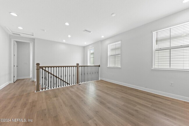 Building Photo - 467 Rum Runner Wy