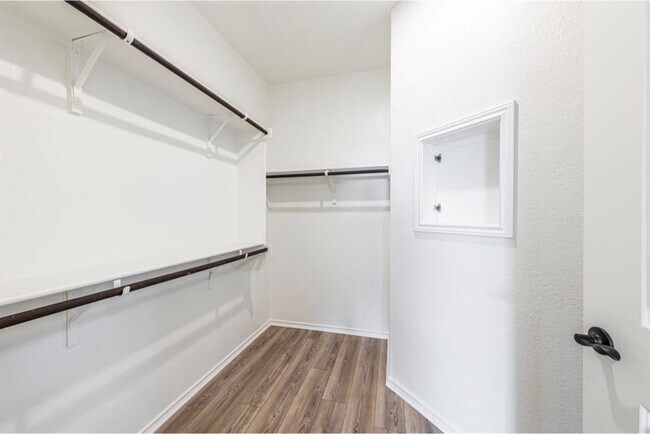 Building Photo - 201 Coachsmith St