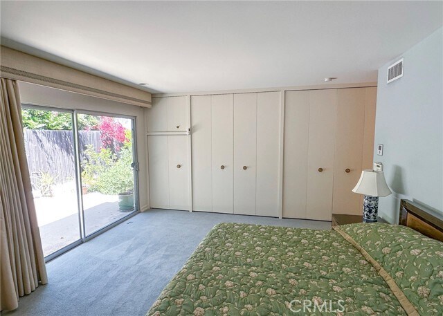Building Photo - 10781 Lindbrook Dr