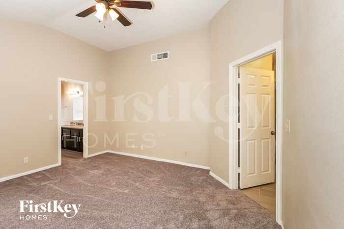 Building Photo - 3312 Hyannis Cir