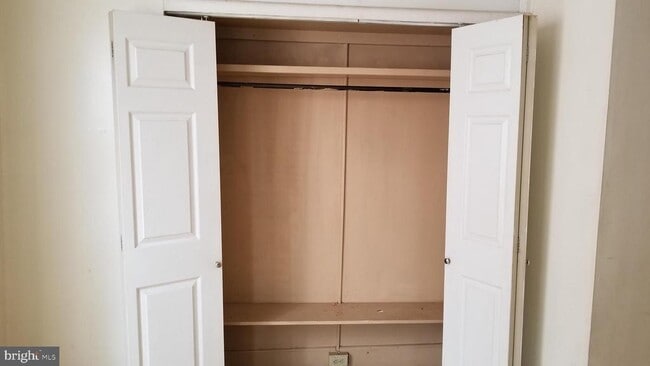 Building Photo - 3401 N Front St