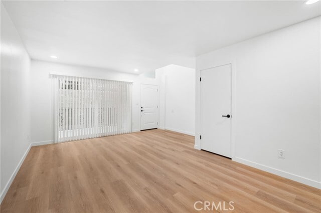 Building Photo - 621 E Cedar Ave