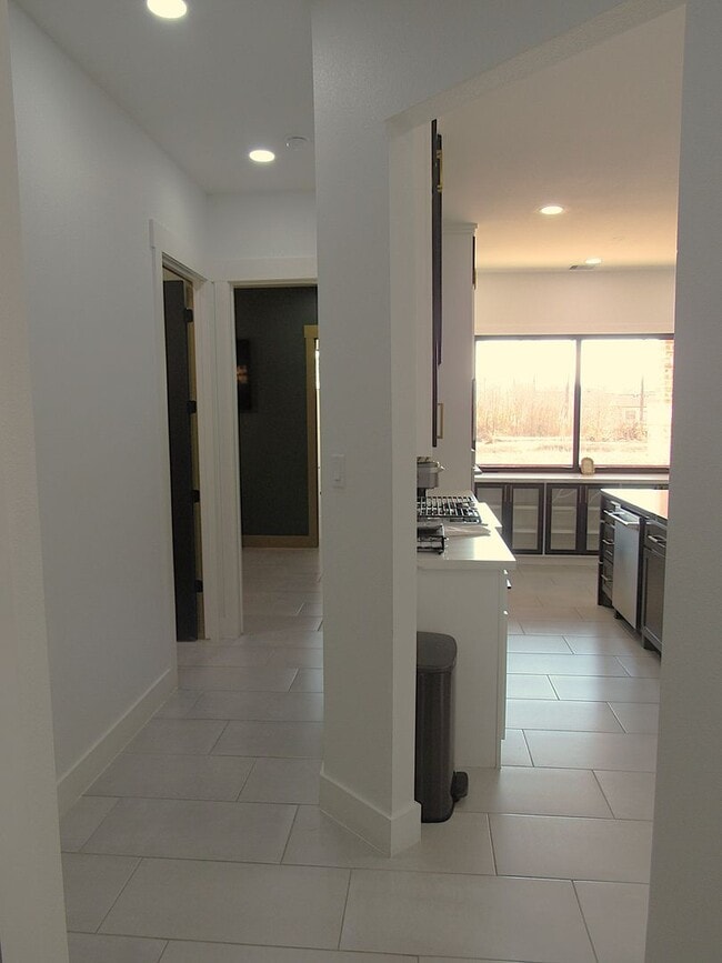 Building Photo - Resort Like Living in a Country Setting