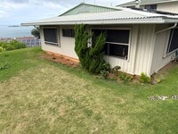 Building Photo - 3 Bedroom 2 Bath Single Family Home with Pool