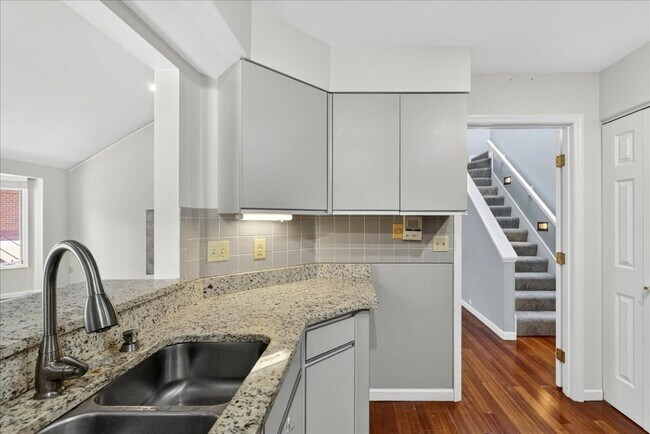 Building Photo - 4454 Lindell Blvd