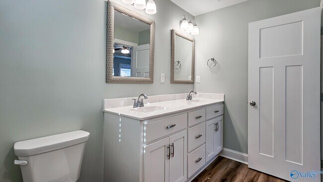 Building Photo - 14300 Peek Dr