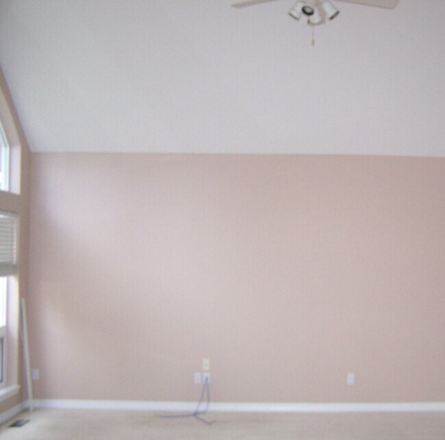 Building Photo - 2361 Craycroft Dr