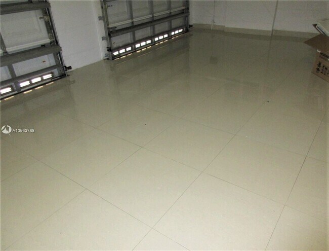 Building Photo - 17992 41st SW St