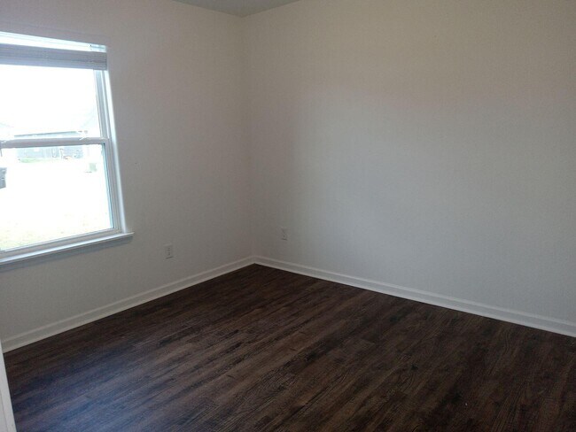Building Photo - 512 Alex Jordan Dr.